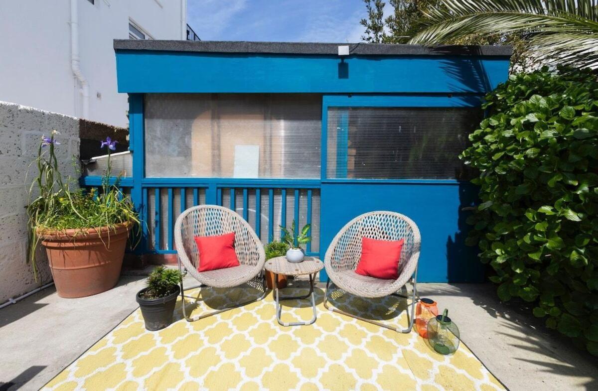 Eden House - Beach Apartments & Suites Saint Helier Værelse billede